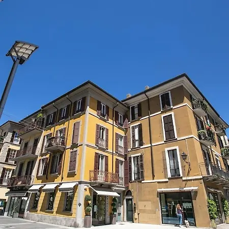 Lakefront In Center - Cozy With Amazing Views Lägenhet Lecco