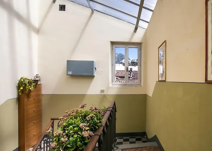 Lakefront In Center - Cozy With Amazing Views *